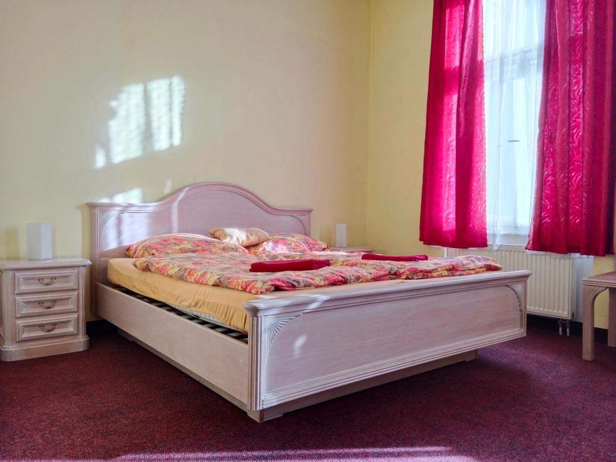 St. Maur Ξενοδοχείο Bečov nad Teplou Εξωτερικό φωτογραφία